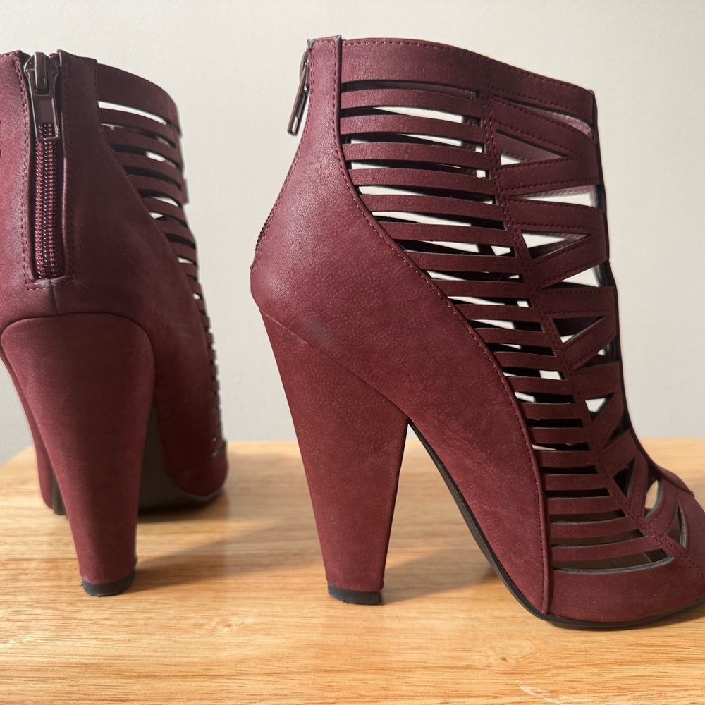 Women's Burgundy Heeled Sandals